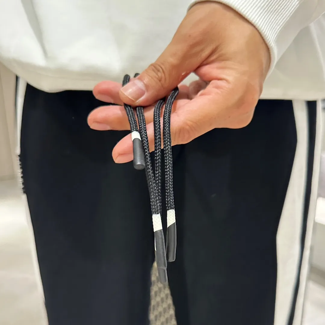 Balenciaga 🆕2026 Autumn and Winter New Arrival Casual Pants! The official website will be released simultaneously. Brand Classic LOGO casual pants, customized fabrics, excellent comfort and strong touch. Highly recognisable, perfect appearance and craftsmanship. Size:M-3XL
